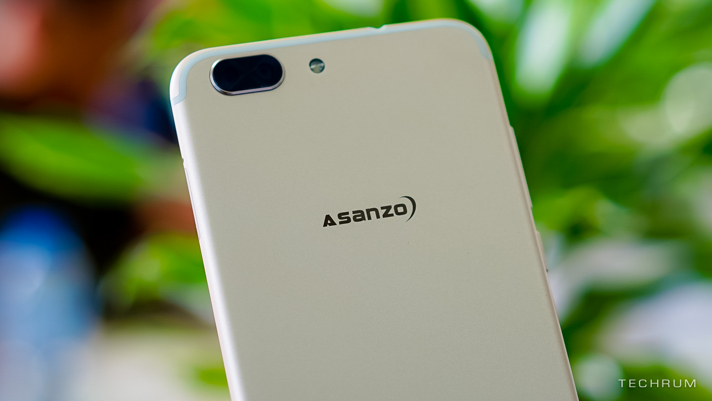 Những điểm khó hiểu trên smartphone mới ra mắt của Asanzo